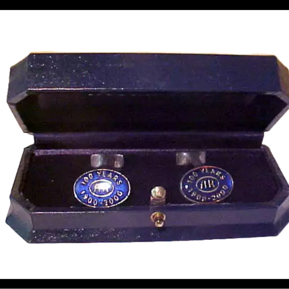 Vintage NOS Austin Reed Cuff Links 100 Years Commemorative 1900-2000 Hard Case
